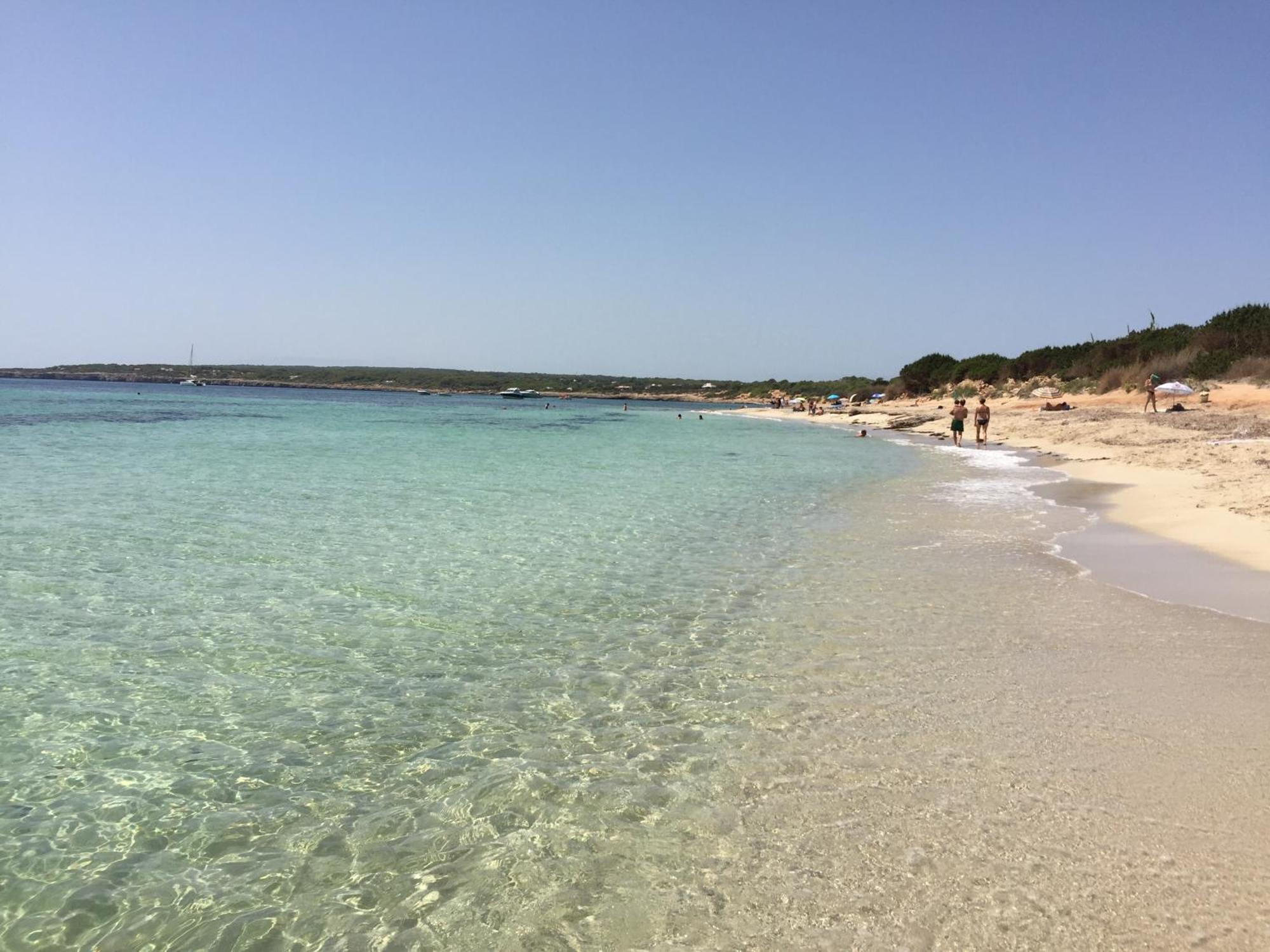 Apartamentos Laura Playa De Migjorn 외부 사진