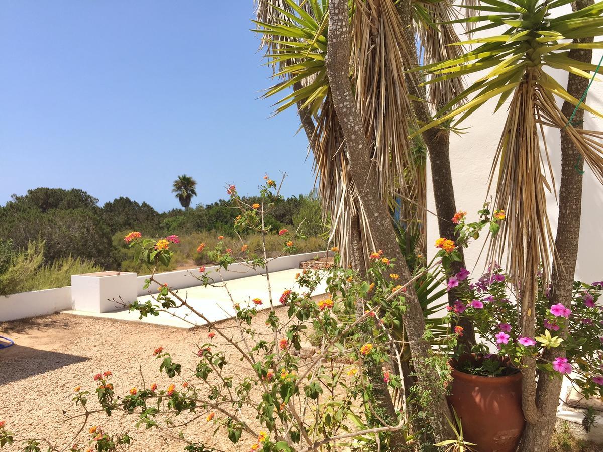Apartamentos Laura Playa De Migjorn 외부 사진